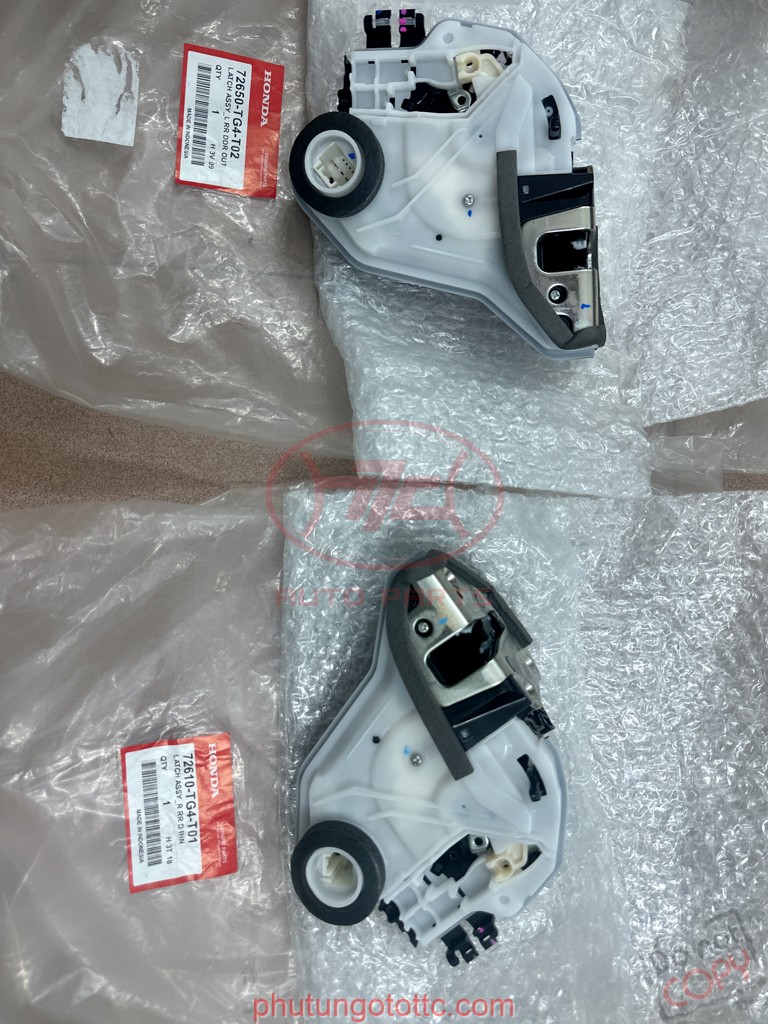 Đế ca lăng Honda Brio 71121TG4T01