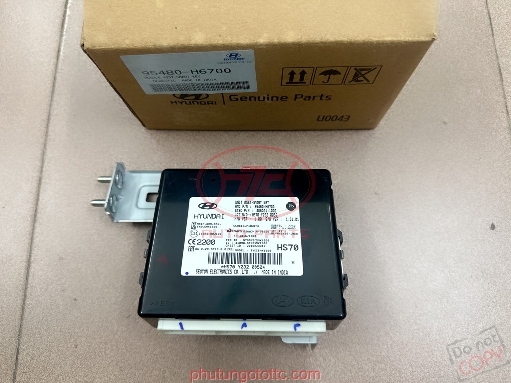 Ốp đèn cản Hyundai Accent 2018 86521h6010