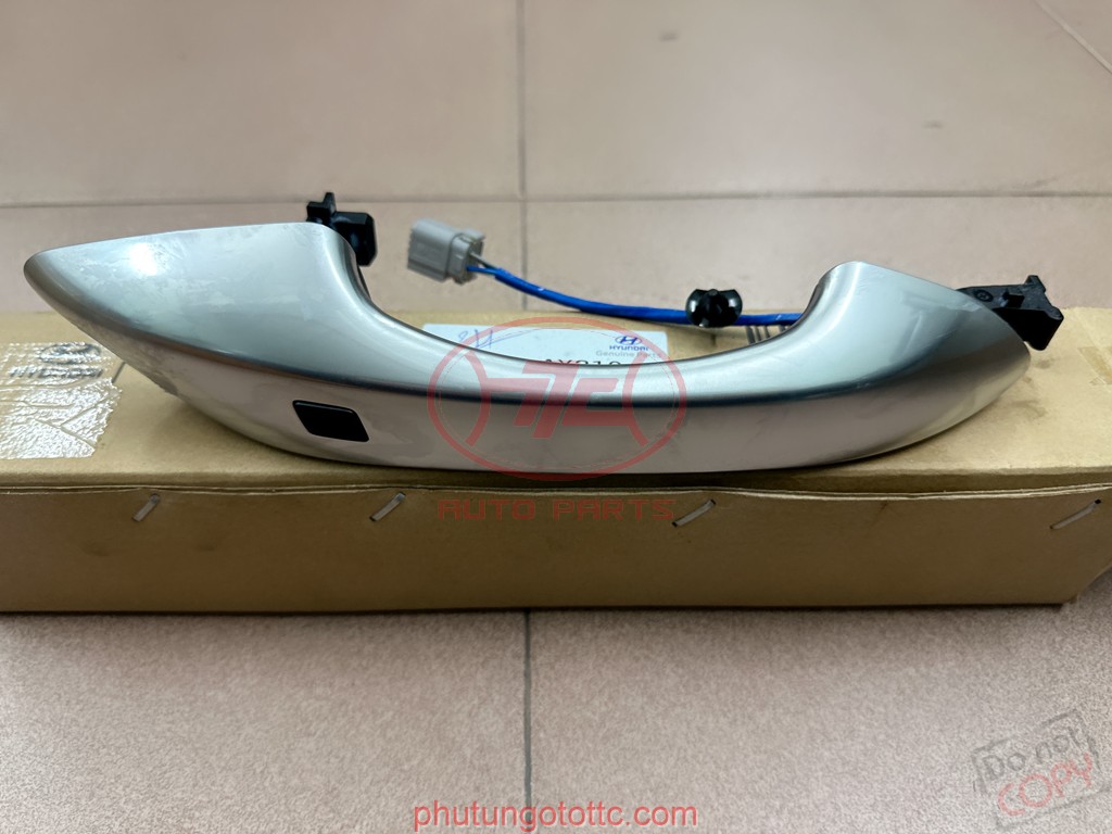 Tay mở cửa trước ngoài Accent 2024 (mạ,điện) (82661AY210 - 82651AY200)