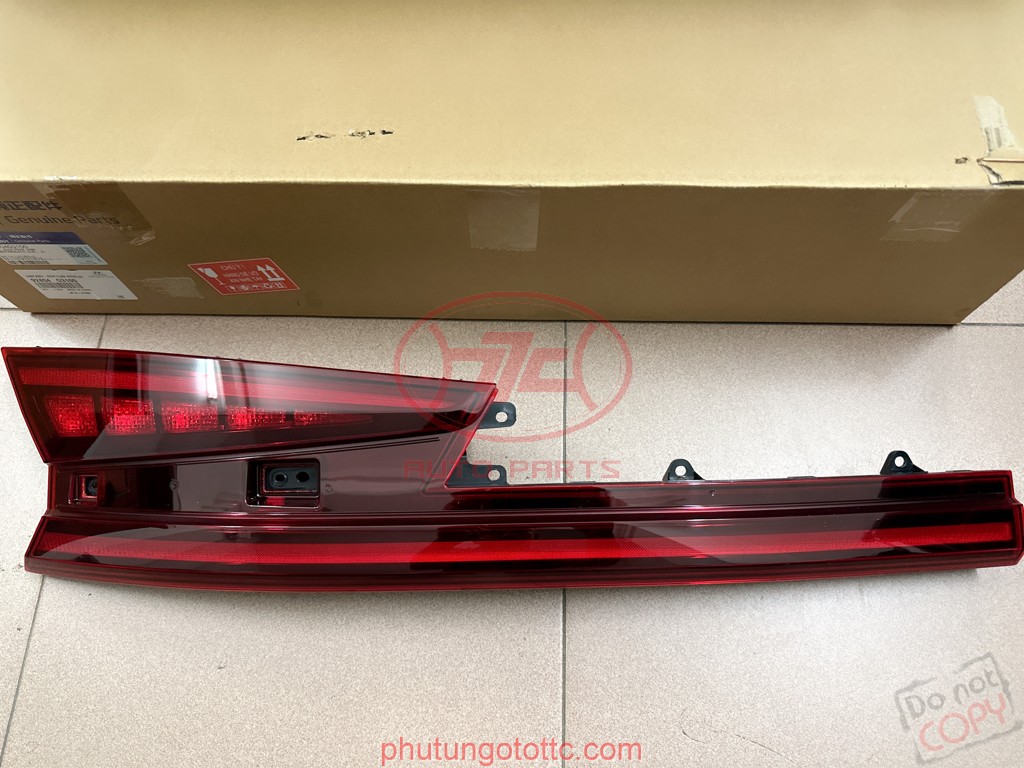Đèn hậu trong Custin 2023 (92403O3100 - 92404O3100)