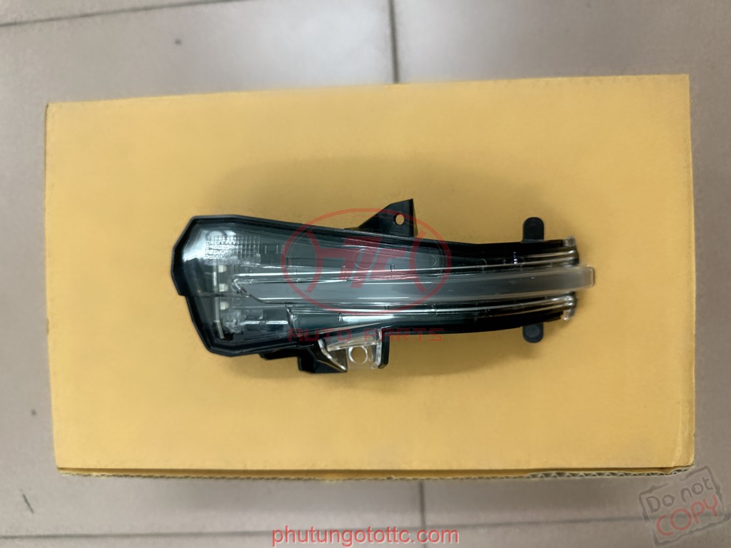 Đèn xi nhan gương D-max 2023 ()