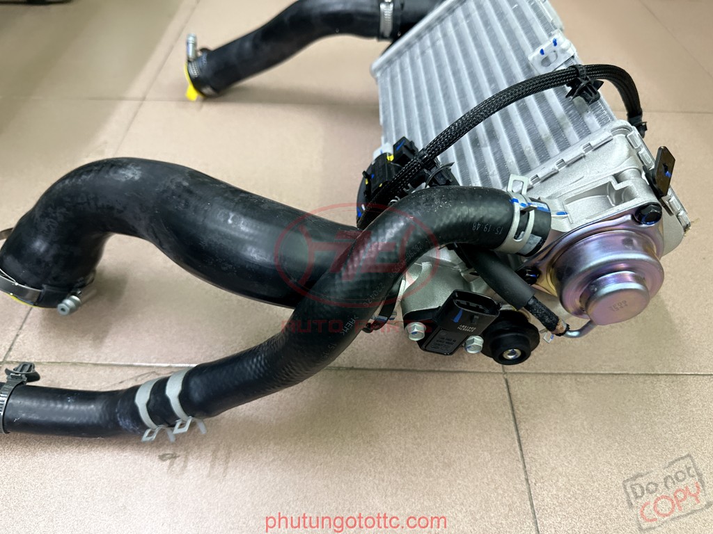 Két làm mát Turbo Carens 2022-2025 1.4 (2827003550 - U30973190)