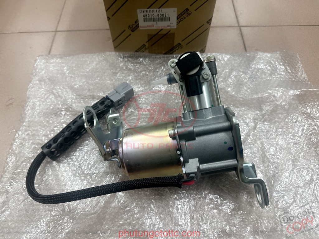 Bơm nâng hạ gầm Lexus GX470 (4891060020 - 4891060021)