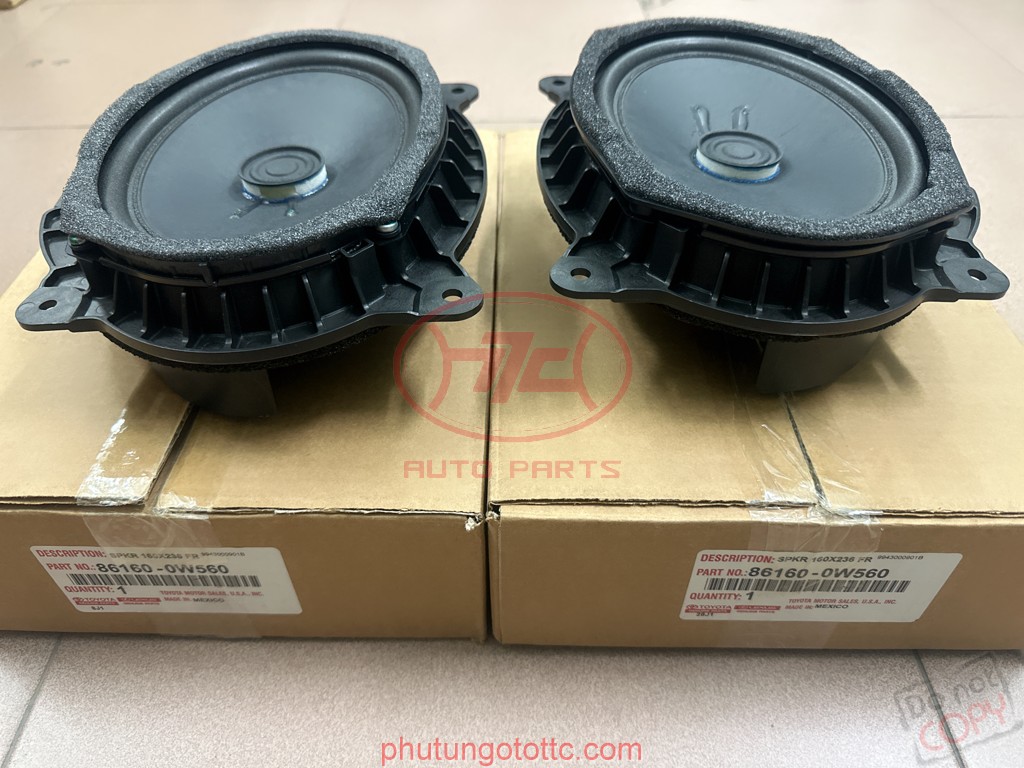 Loa cánh cửa trước Lexus GX470 (861600W560 - 861600W610)