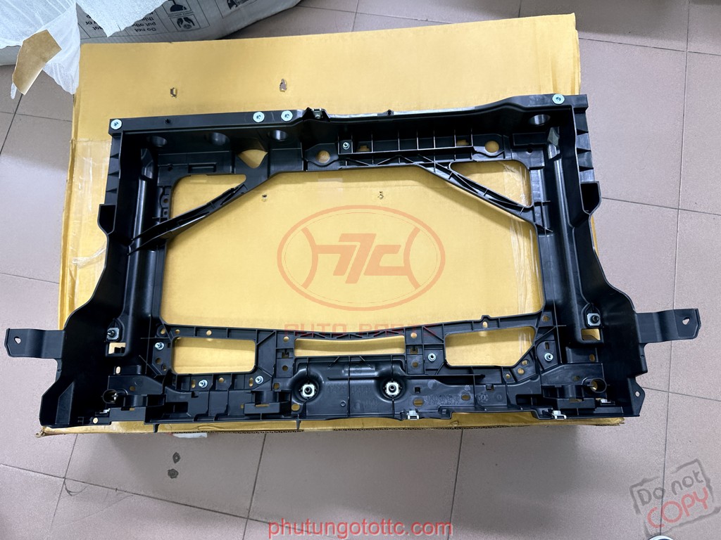Giá khung két nước Mazda 2 2015 (DA6V53110E)