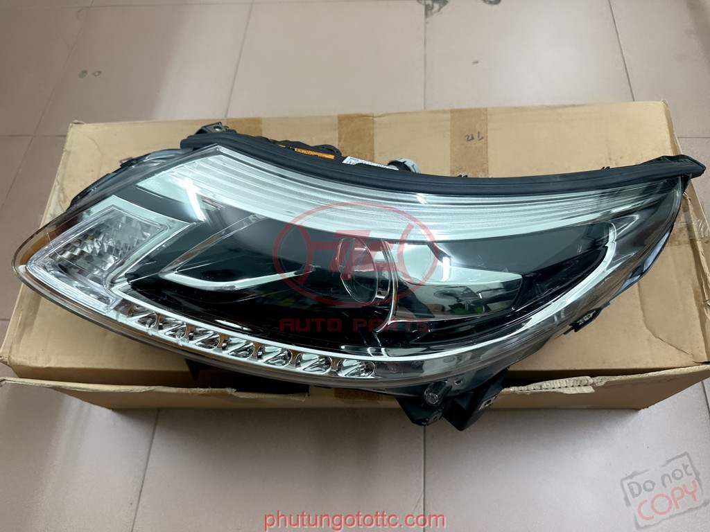 Đèn pha Renault Latitude (260606449R)
