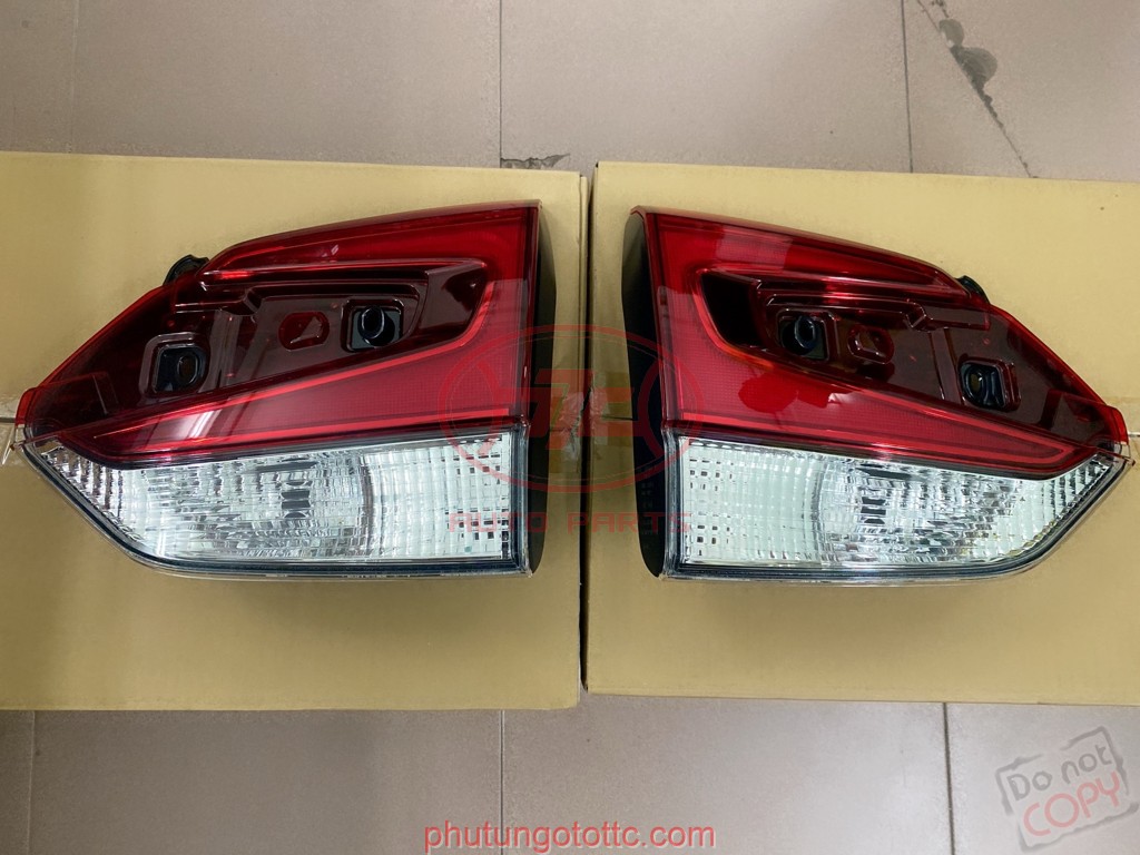 Đèn hậu Subaru Forester 2016 84912sg130