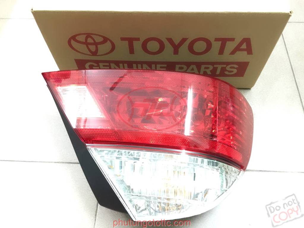 Đèn hậu ngoài Avalon 2003 (81560AC070)
