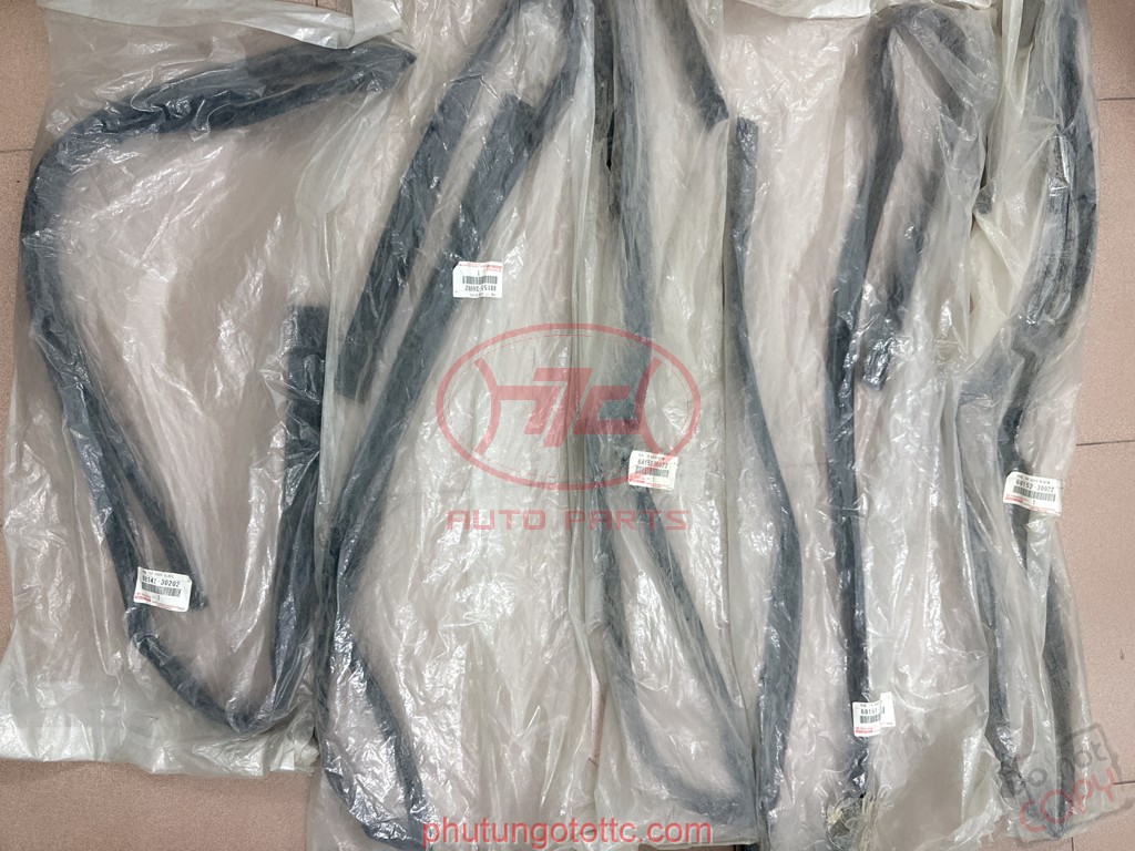 Ống nước vào cút chia nước Crown 3.0 JZS133 (số 2) 1626446041 - 1626446040
