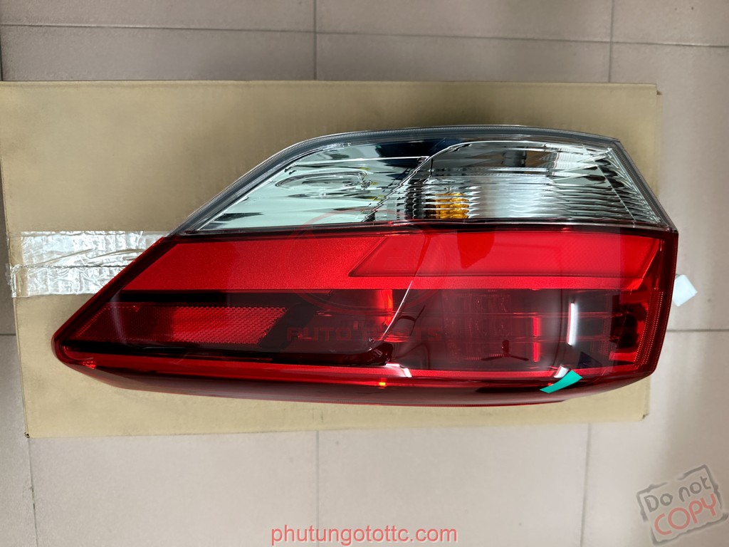 Đèn hậu ngoài Highlander 2016-2017 (RH+LH) (815600E160 - 815500E160)