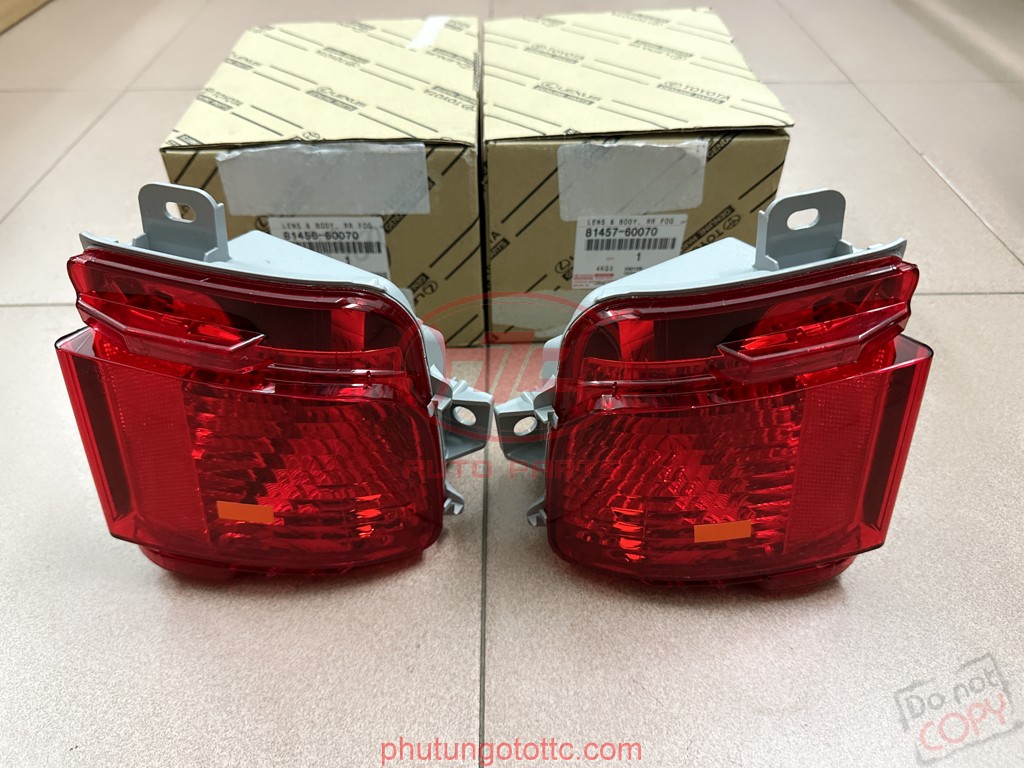 Đèn ba đờ xốc sau Land Cruiser 2017 (8145760070 - 8145660070)