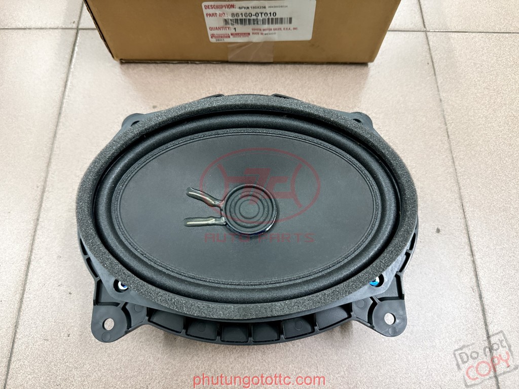 Loa cánh cửa trước Venza (RH) (861600T010)