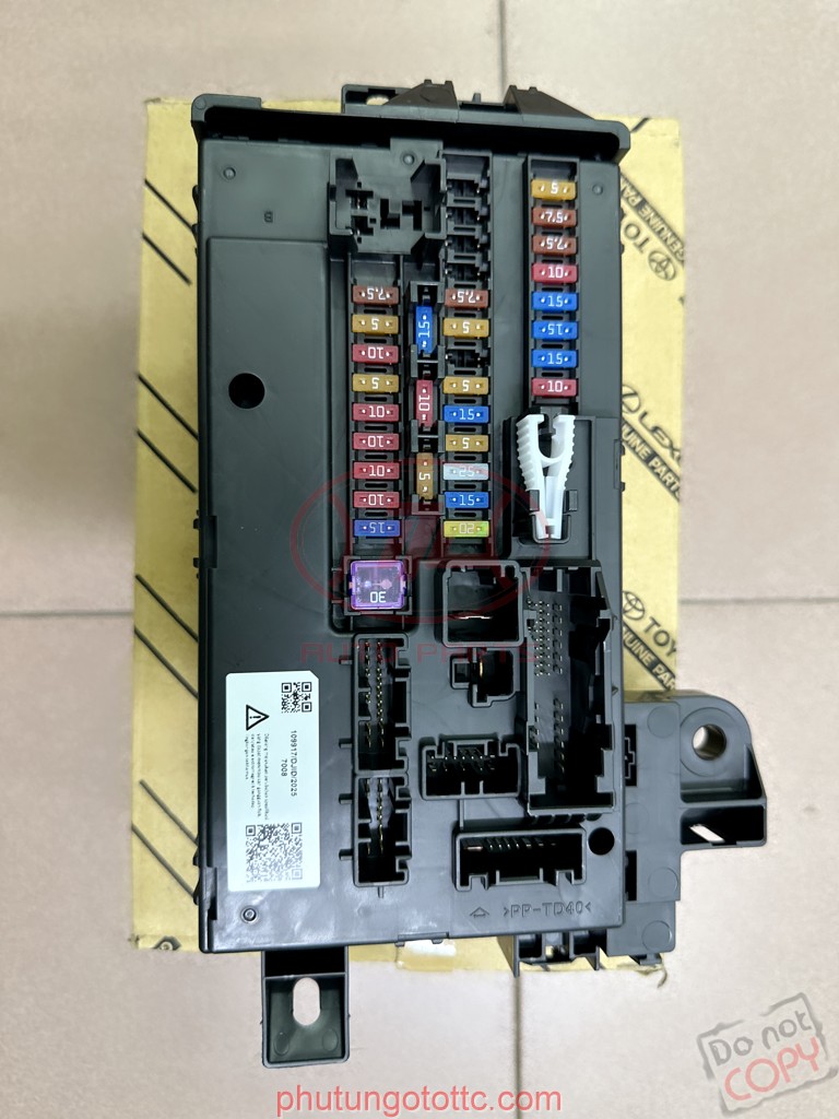Hộp cầu chì Wigo 2019 (82600BZD31 - 82600BZD32 - 82600BZD30)